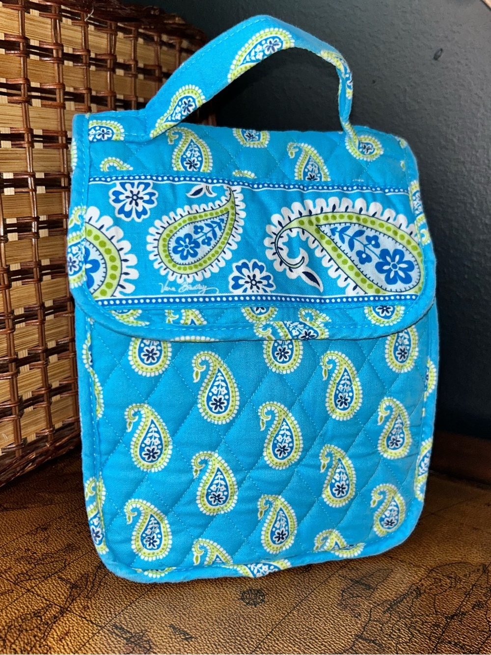 Vera Bradley "Out to Lunch" sack bag in the Bermuda Blue pattern